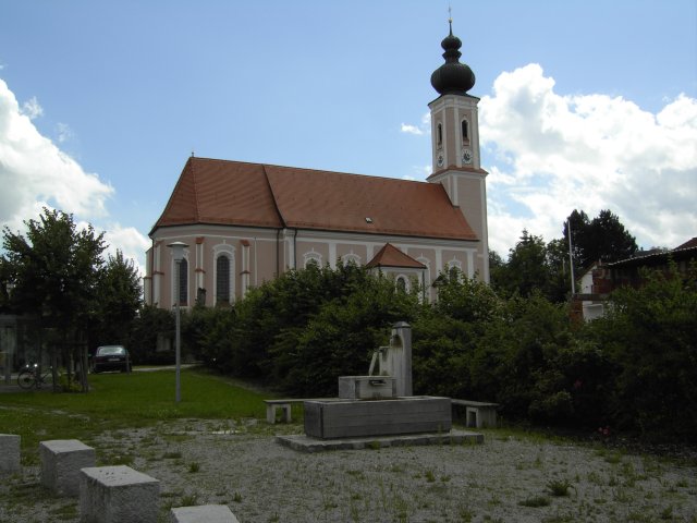 Grossansicht in neuem Fenster: Kirche in Hölsbrunn